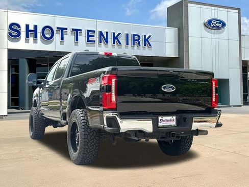 Used 2024 Ford F250 Lariat AWD/4WD image 7