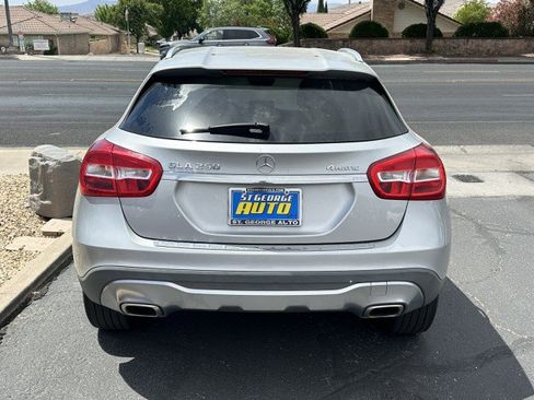 Used 2018 Mercedes-Benz GLA 250 4MATIC image 4