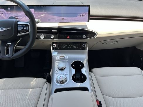 New 2026 Genesis GV70 2.5T Advanced AWD/4WD image 20