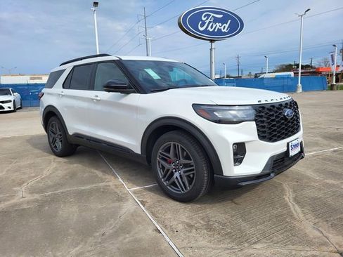 New 2026 Ford Explorer ST w/ Sun And Sound Package image 10