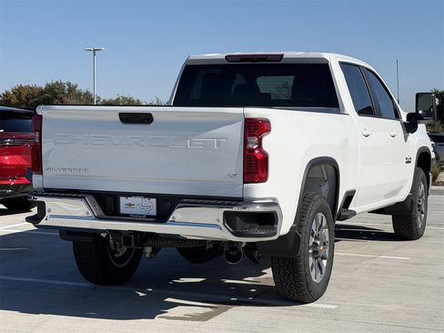 New 2026 Chevrolet Silverado 2500 LT w/ Texas Edition image 5