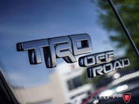 Used 2023 Toyota 4Runner TRD Off-Road Premium w/ Off Road Premium Plus Package AWD/4WD image 4