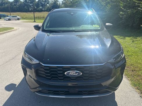 Used 2024 Ford Escape ST-Line w/ Tech Pack #1 AWD/4WD image 11