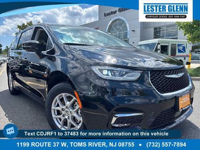 Certified 2024 Chrysler Pacifica Touring-L