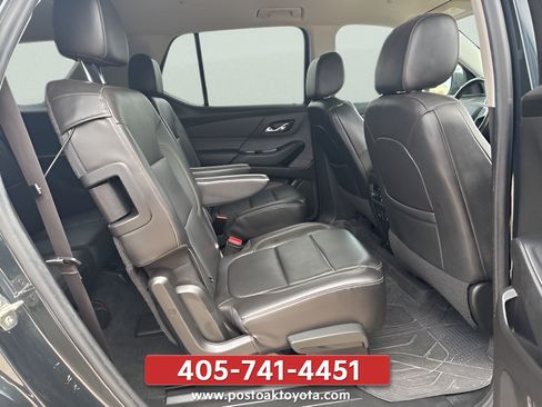 Used 2021 Chevrolet Traverse RS FWD image 20