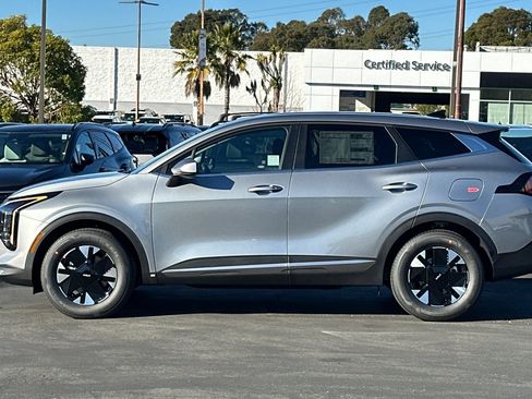 New 2026 Kia Sportage LX image 7