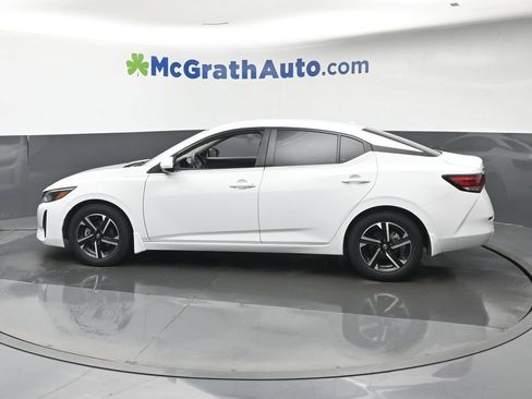 Used 2025 Nissan Sentra SV w/ All-Weather Package FWD image 23