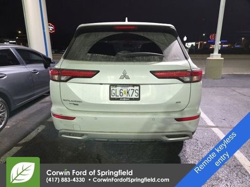 Used 2024 Mitsubishi Outlander SE image 5