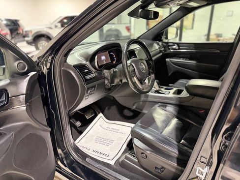Used 2019 Jeep Grand Cherokee High Altitude RWD image 15