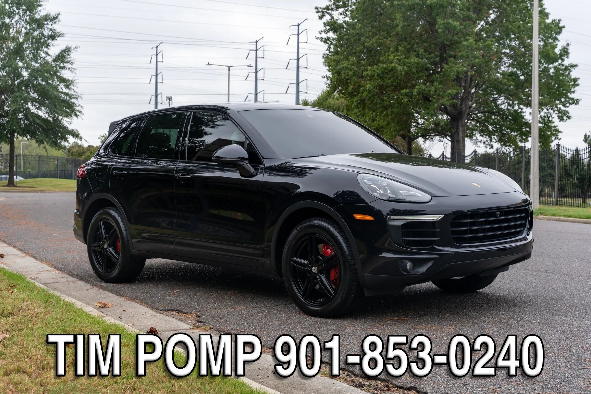 Used 2018 Porsche Cayenne S w/ Premium Package Plus AWD/4WD image 4