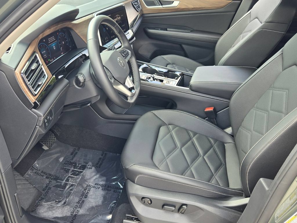 Certified 2026 Volkswagen Atlas SE FWD image 10