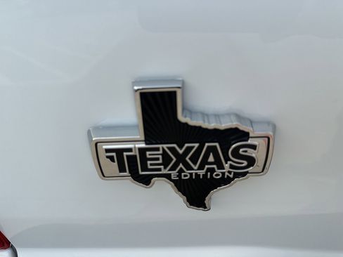 New 2025 Ford F150 XLT w/ Equipment Group 302A MID image 27