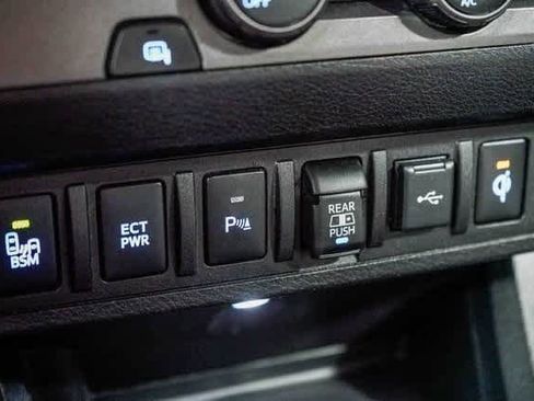 Certified 2020 Toyota Tacoma TRD Sport w/ Technology Package image 23