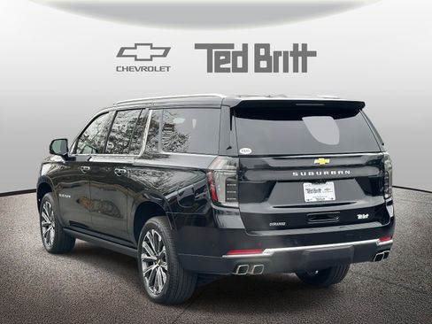 New 2026 Chevrolet Suburban High Country image 6