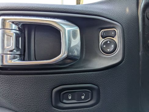 Certified 2025 Jeep Wrangler Unlimited Sahara image 53