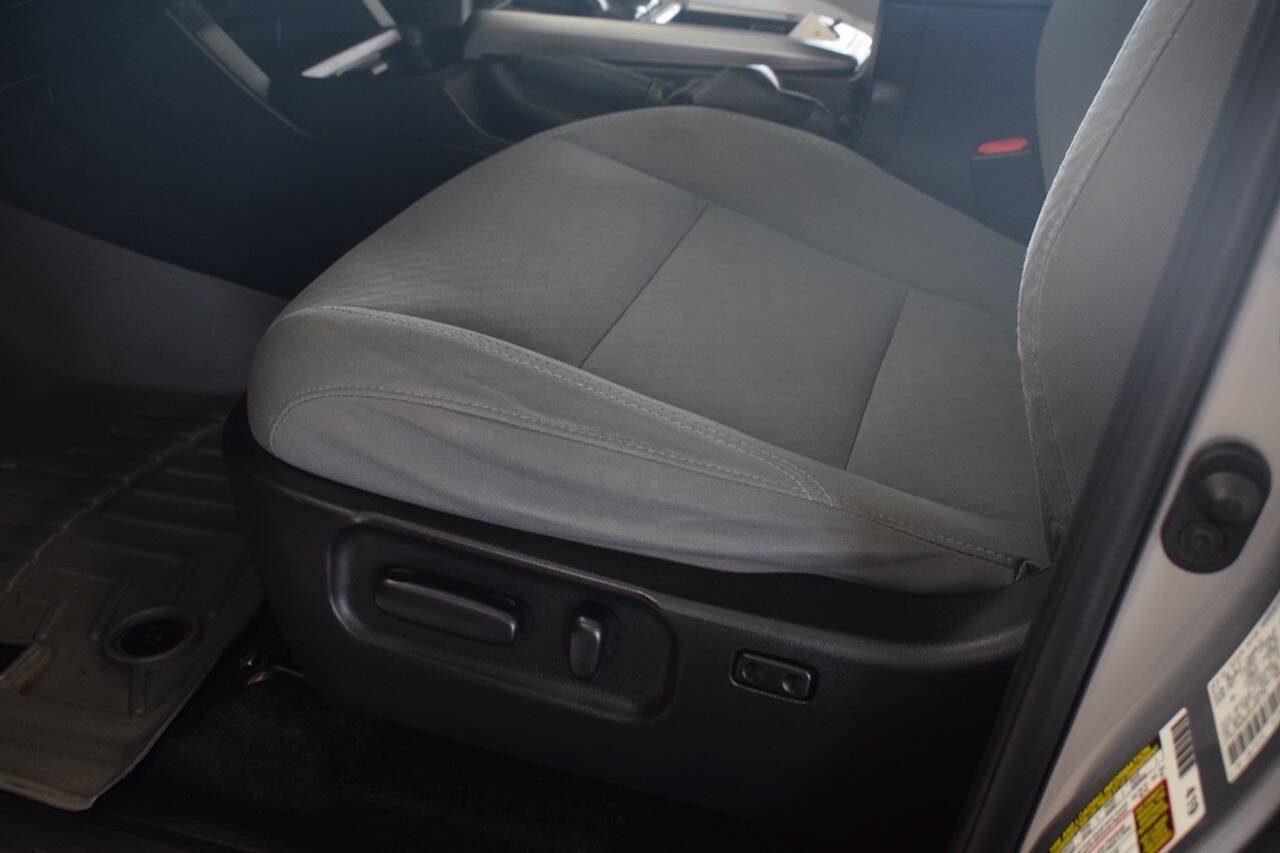Used 2021 Toyota Tacoma SR5 w/ Technology Package AWD/4WD image 54