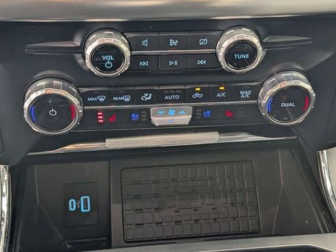 Used 2023 Ford F150 Lariat w/ Equipment Group 502A High AWD/4WD image 23