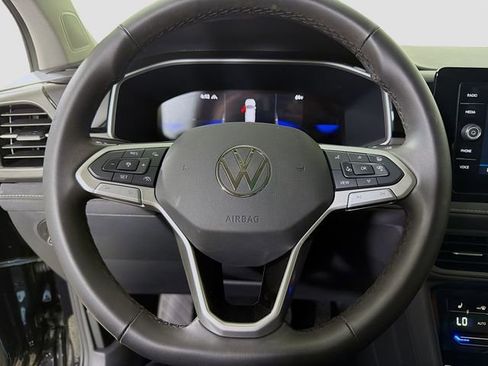 New 2025 Volkswagen Taos SE image 12