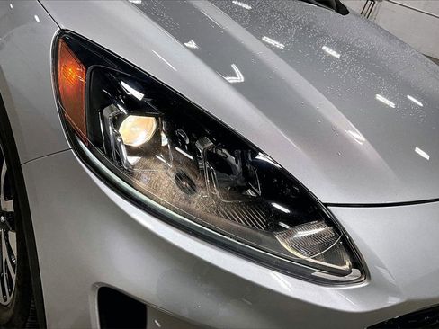 Certified 2020 Ford Escape SE Sport image 28