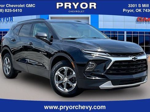 Used 2024 Chevrolet Blazer LT w/ Convenience Package FWD image 1