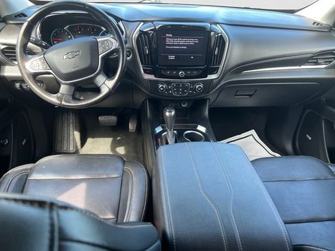 Used 2020 Chevrolet Traverse RS w/ LPO, Floor Liner Package AWD/4WD image 10
