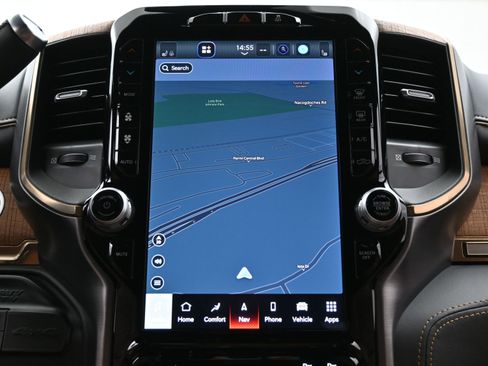 Used 2023 RAM 2500 Limited image 28