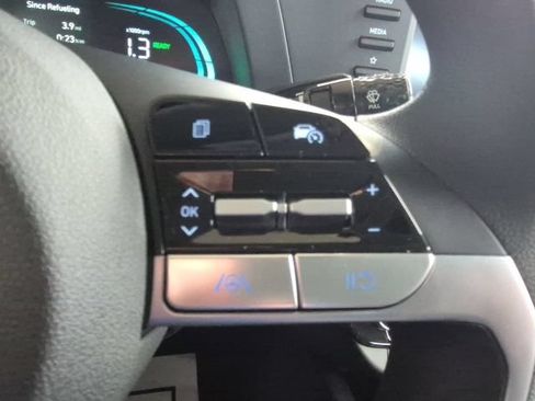New 2026 Hyundai Elantra Hybrid FWD image 26