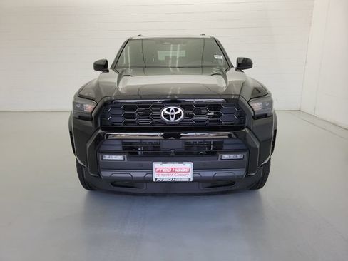 Used 2025 Toyota 4Runner TRD Off-Road AWD/4WD image 3