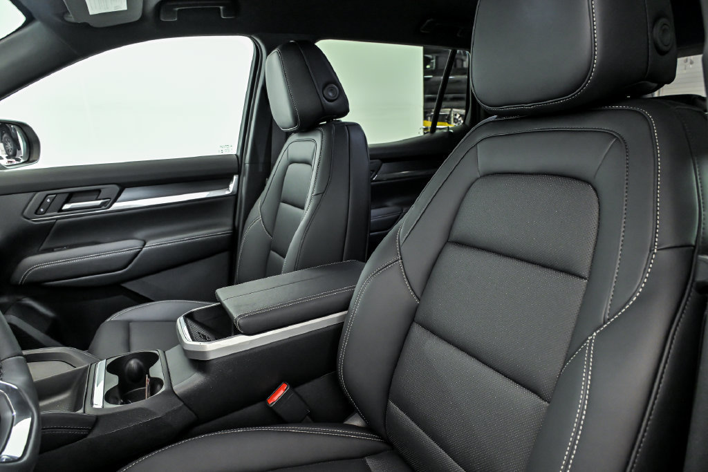 New 2027 GMC Terrain Elevation w/ Elevation Premium Package AWD/4WD image 7