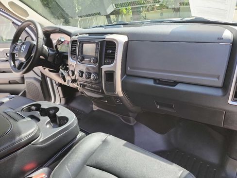 Used 2016 RAM 3500 SLT AWD/4WD image 44
