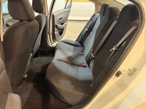 Used 2025 Nissan Sentra S FWD image 38