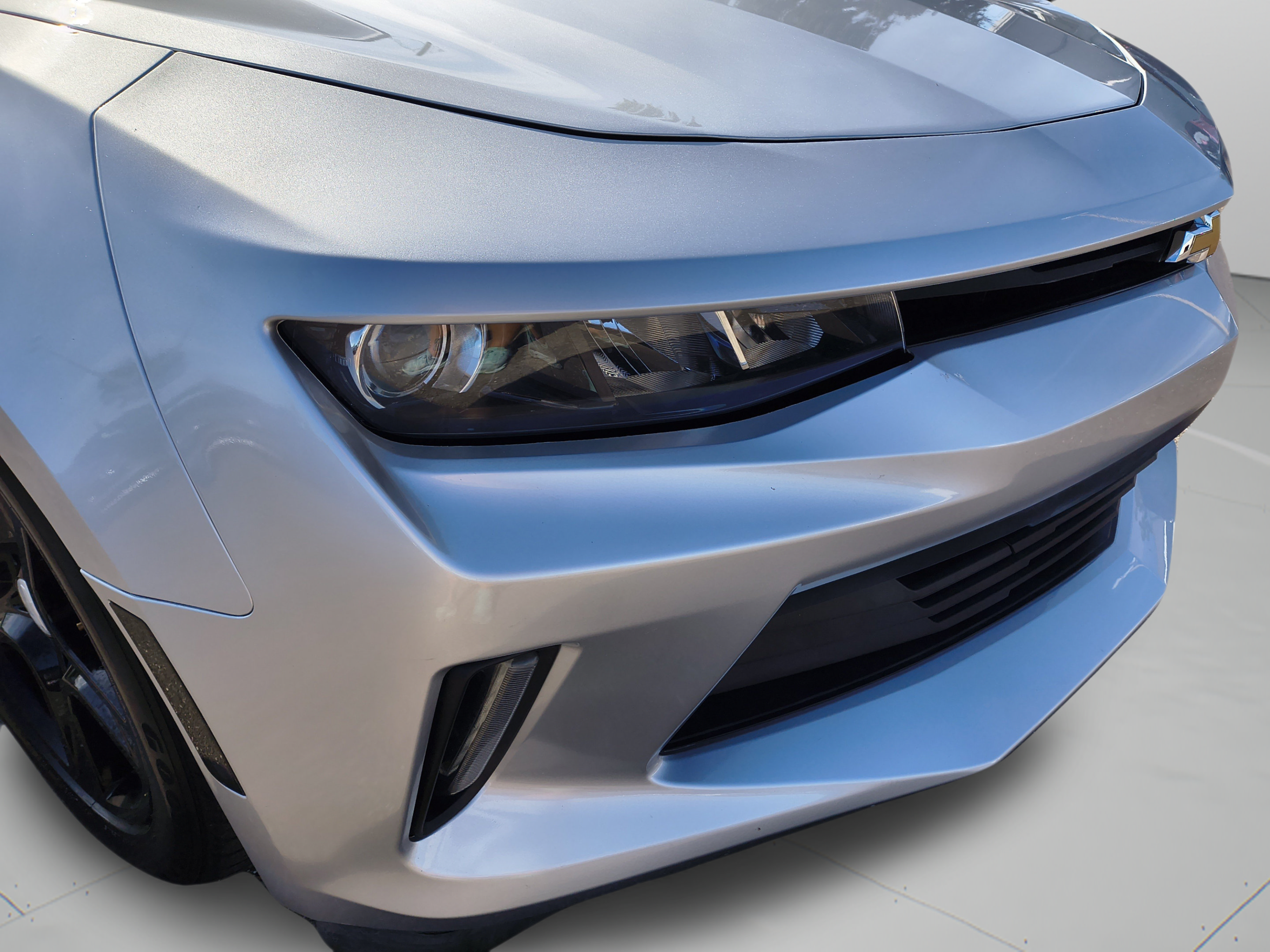 Used 2018 Chevrolet Camaro LT RWD image 30