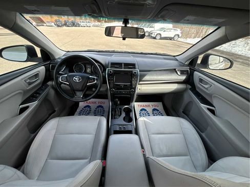 Used 2016 Toyota Camry XLE image 27