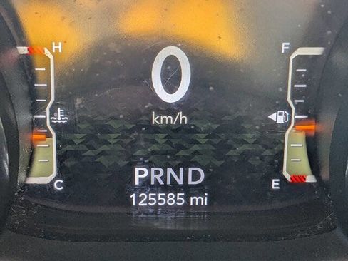 Used 2018 Jeep Wrangler Unlimited Sahara w/ Cold Weather Group image 19