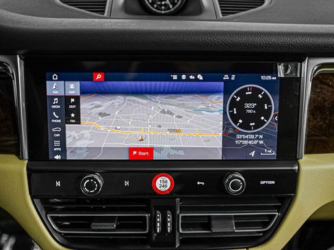 Certified 2026 Porsche Macan AWD/4WD image 21