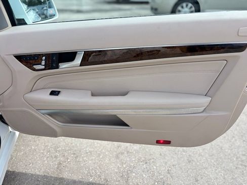 Used 2017 Mercedes-Benz E 400 Cabriolet image 20