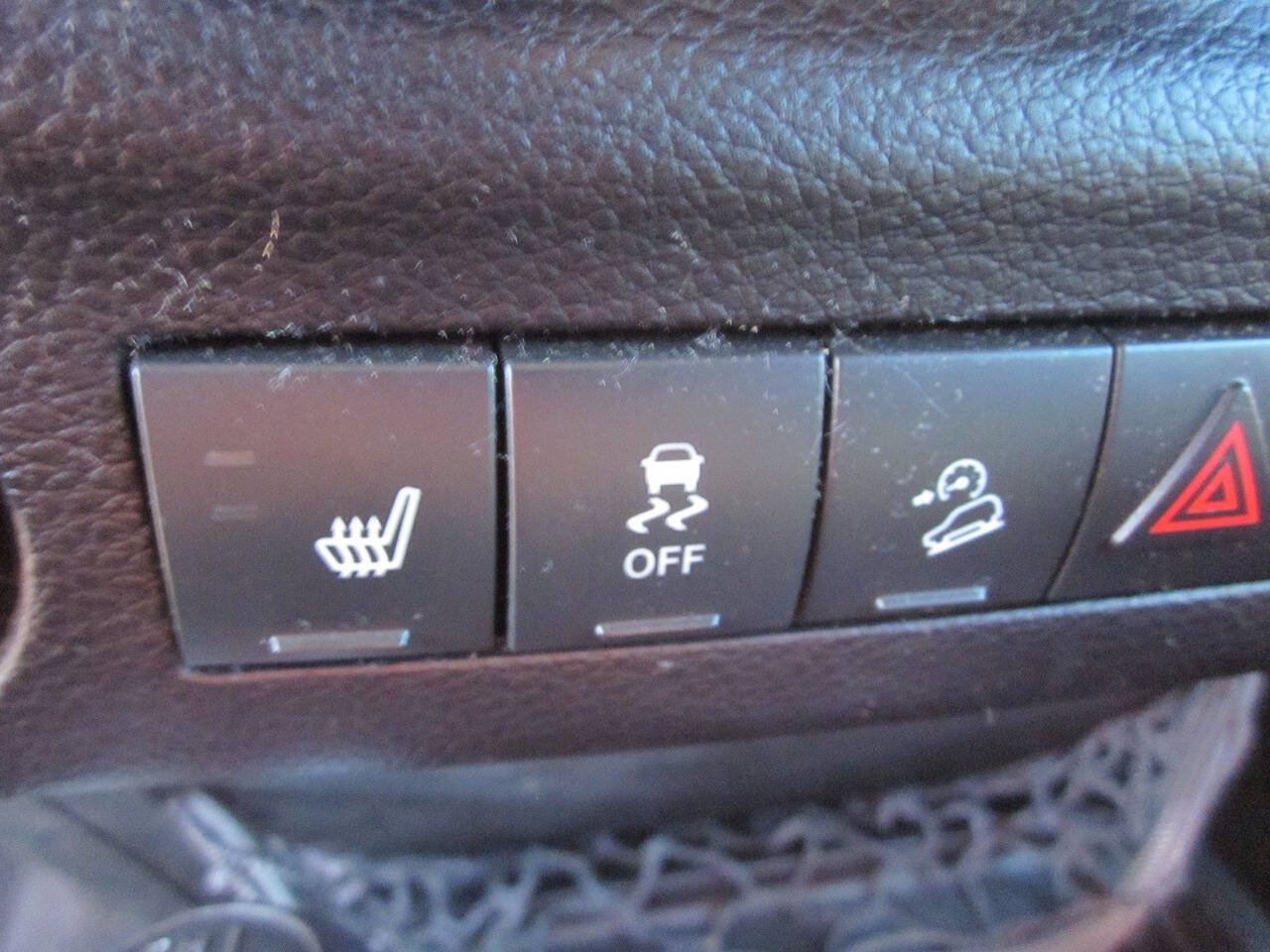 Used 2016 Jeep Wrangler Unlimited Rubicon w/ Max Tow Package AWD/4WD image 28