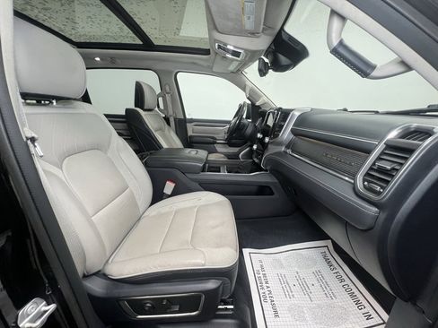 Used 2022 RAM 1500 Limited image 9