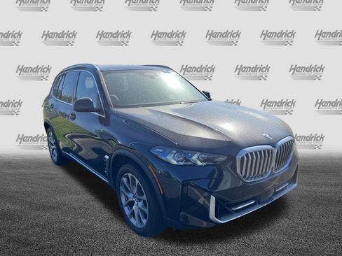 Certified 2024 BMW X5 xDrive40i w/ Premium Package AWD/4WD image 3