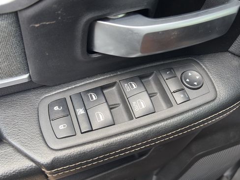 Used 2022 RAM 2500 Big Horn w/ Night Edition AWD/4WD image 21
