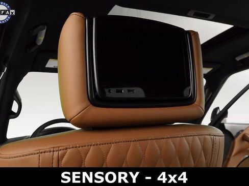 Used 2022 INFINITI QX80 Sensory image 19