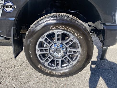 Used 2024 Ford F250 Limited w/ FX4 Off-Road Package image 9