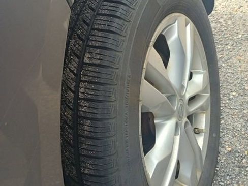 Used 2015 Nissan Rogue S w/ Convenience Package FWD image 6