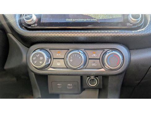 Used 2023 Nissan Kicks SV image 27