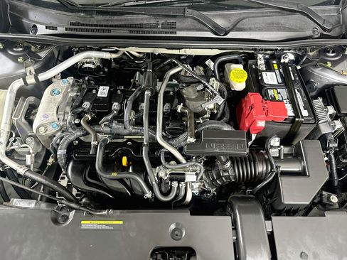Used 2024 Nissan Sentra SV FWD image 31