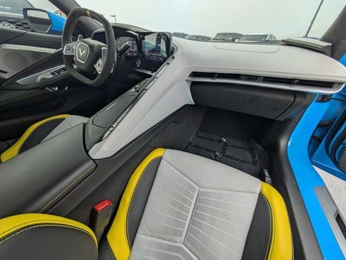 Used 2021 Chevrolet Corvette Stingray Premium Conv w/ 3LT image 11