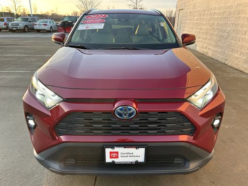 Certified 2022 Toyota RAV4 XLE Premium image 2