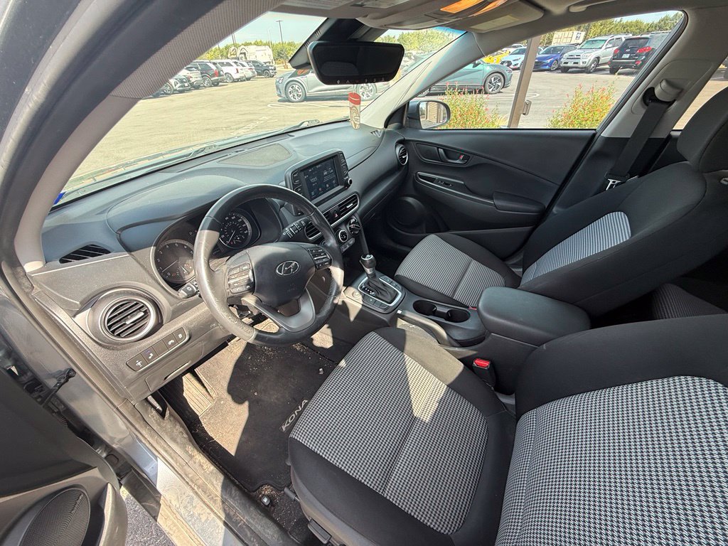 Used 2021 Hyundai Kona SEL Plus w/ Cargo Package FWD image 7