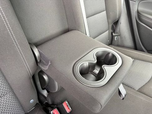 Used 2023 GMC Terrain SLE w/ Driver Convenience Package FWD image 36