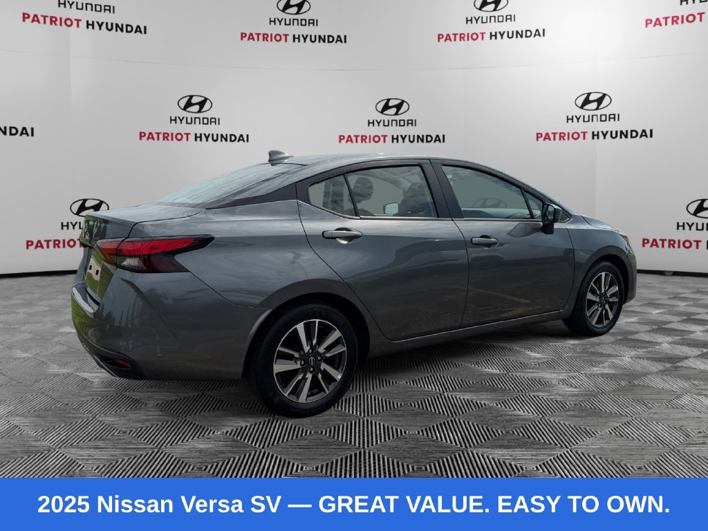 Used 2025 Nissan Versa SV FWD image 3